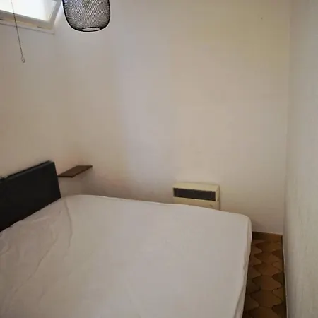Daire Studio Avec Cabine, Au Pin Rolland, Plage Et Commerces A Pieds *