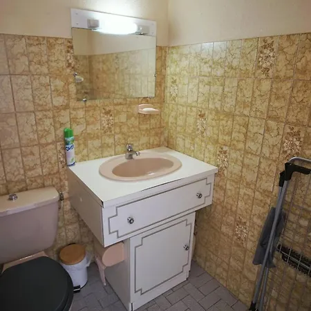 Studio Avec Cabine, Au Pin Rolland, Plage Et Commerces A Pieds Saint-Mandrier-sur-Mer